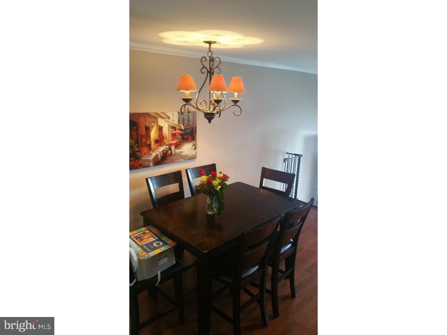 10827 Heflin Road Philadelphia, PA 19154 - Photo 3 of 25 Dining Room