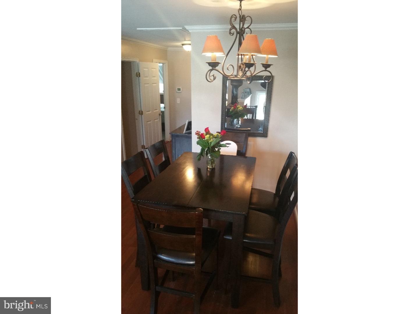 10827 Heflin Road Philadelphia, PA 19154 - Photo 4 of 25 Gallery Image 4