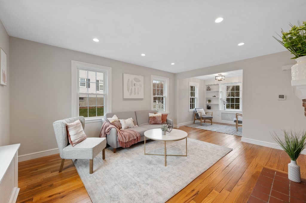 8 Conger Road Worcester, MA 01602 - Photo 2 of 26 Gallery Image 2