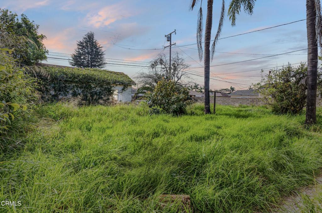 450 West Roderick Avenue Oxnard, CA 93030 - Photo 15 of 24