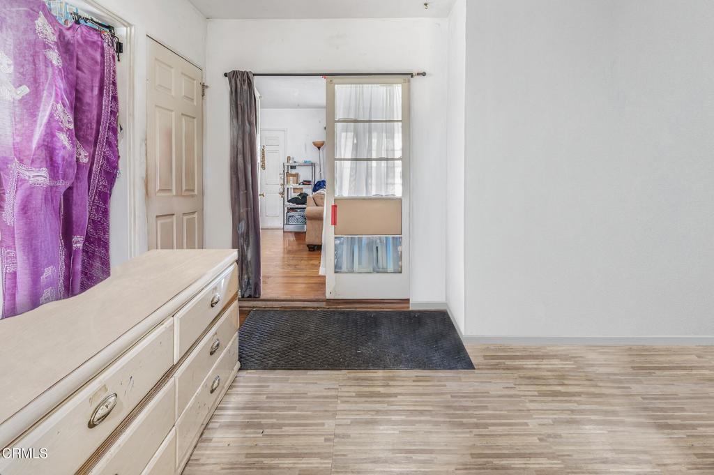 450 West Roderick Avenue Oxnard, CA 93030 - Photo 9 of 24