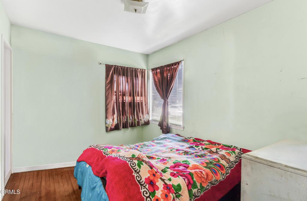 450 West Roderick Avenue Oxnard, CA 93030 - Photo 10 of 24