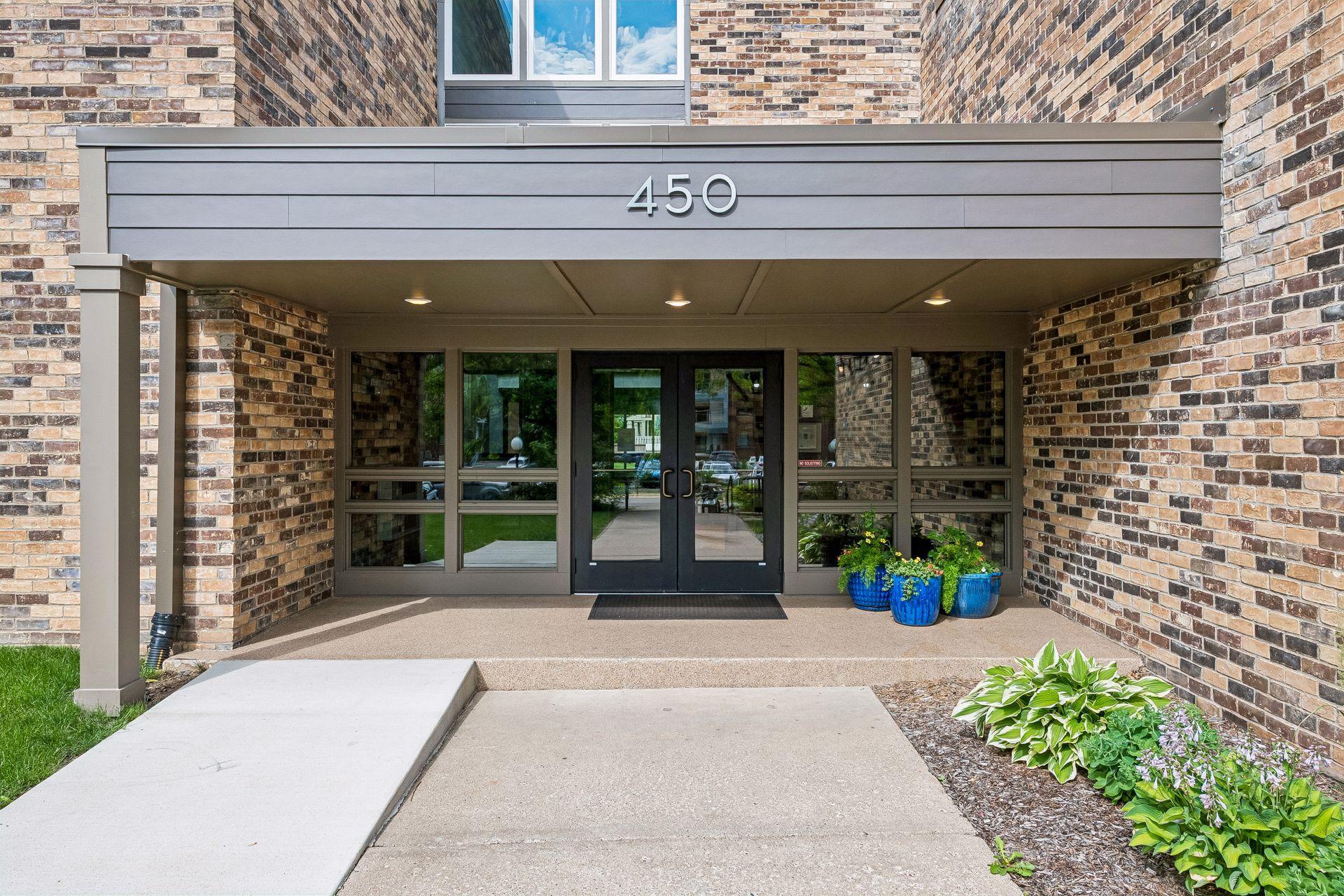 450 Ford Road, Unit 303 St. Louis Park, MN 55426 - Photo 2 of 32