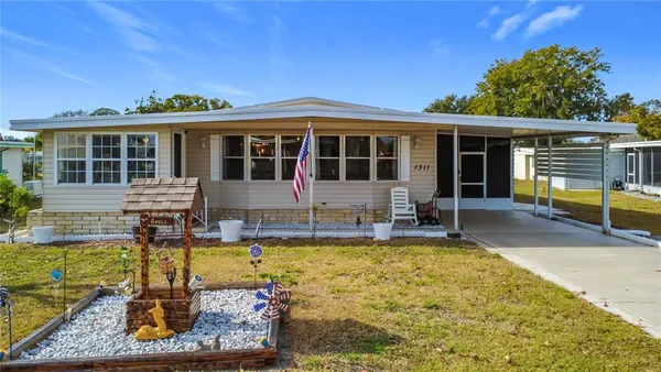 $189,900 | 1311 Mohawk Circle, Tavares, FL 32778