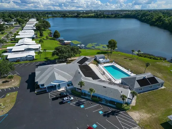 $189,900 | 1311 Mohawk Circle, Tavares, FL 32778