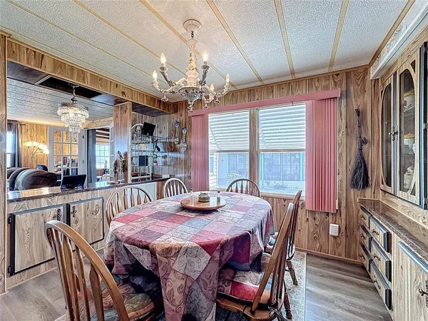 $189,900 | 1311 Mohawk Circle, Tavares, FL 32778