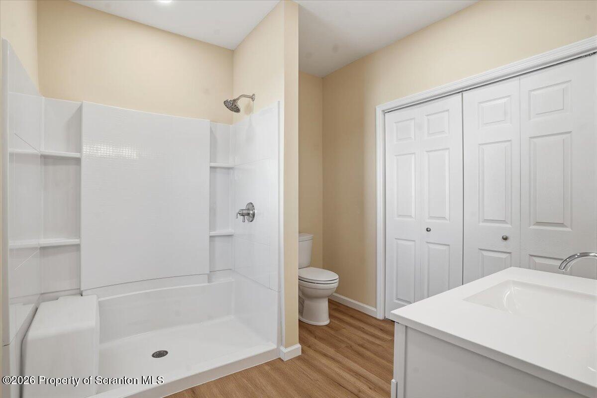 108 Fulton Street Carbondale, PA 18407 - Photo 14 of 60 Full Bathroom