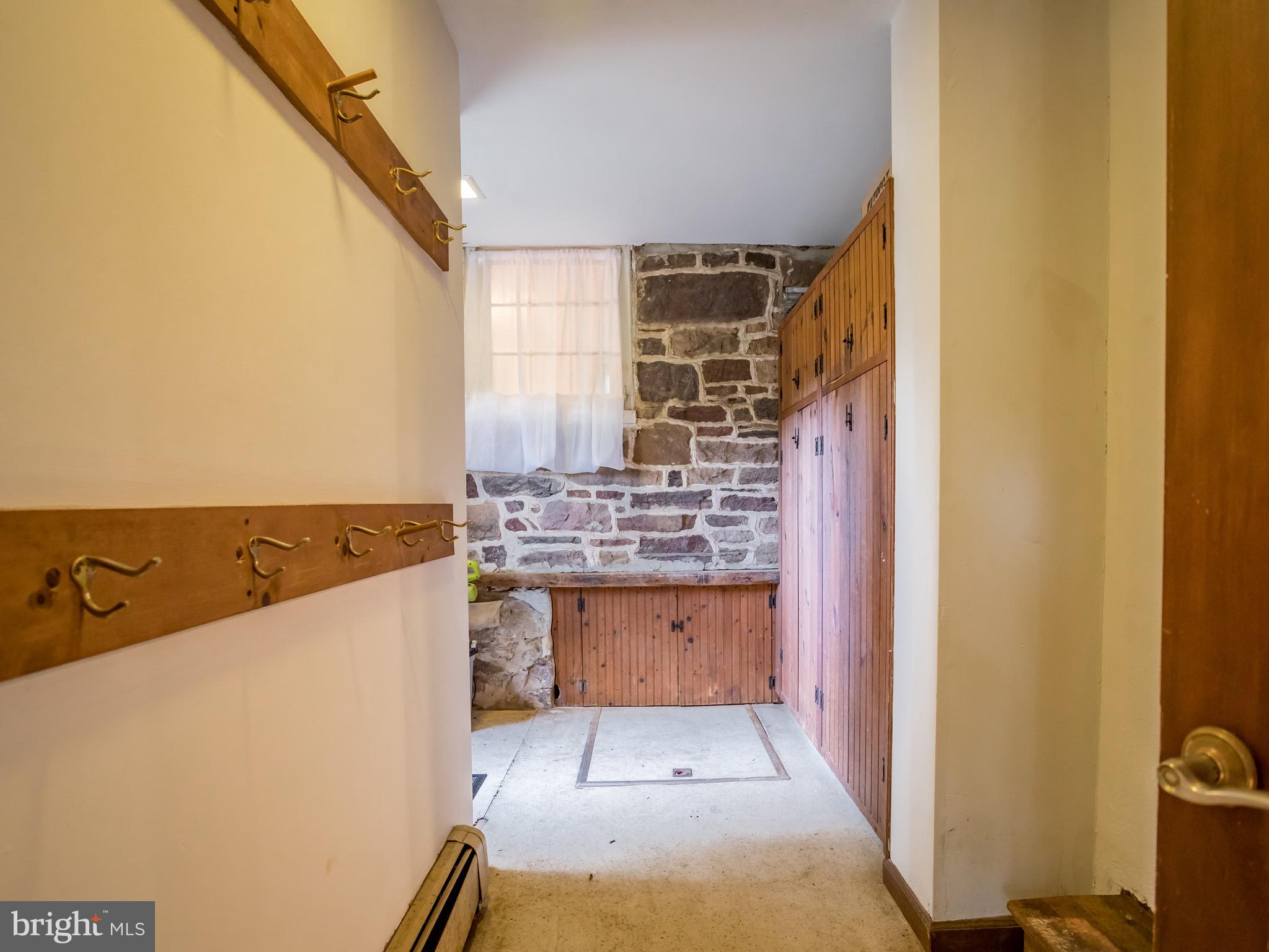 2755 Walton Road Jamison, PA 18929 - Photo 18 of 62 MUD ROOM