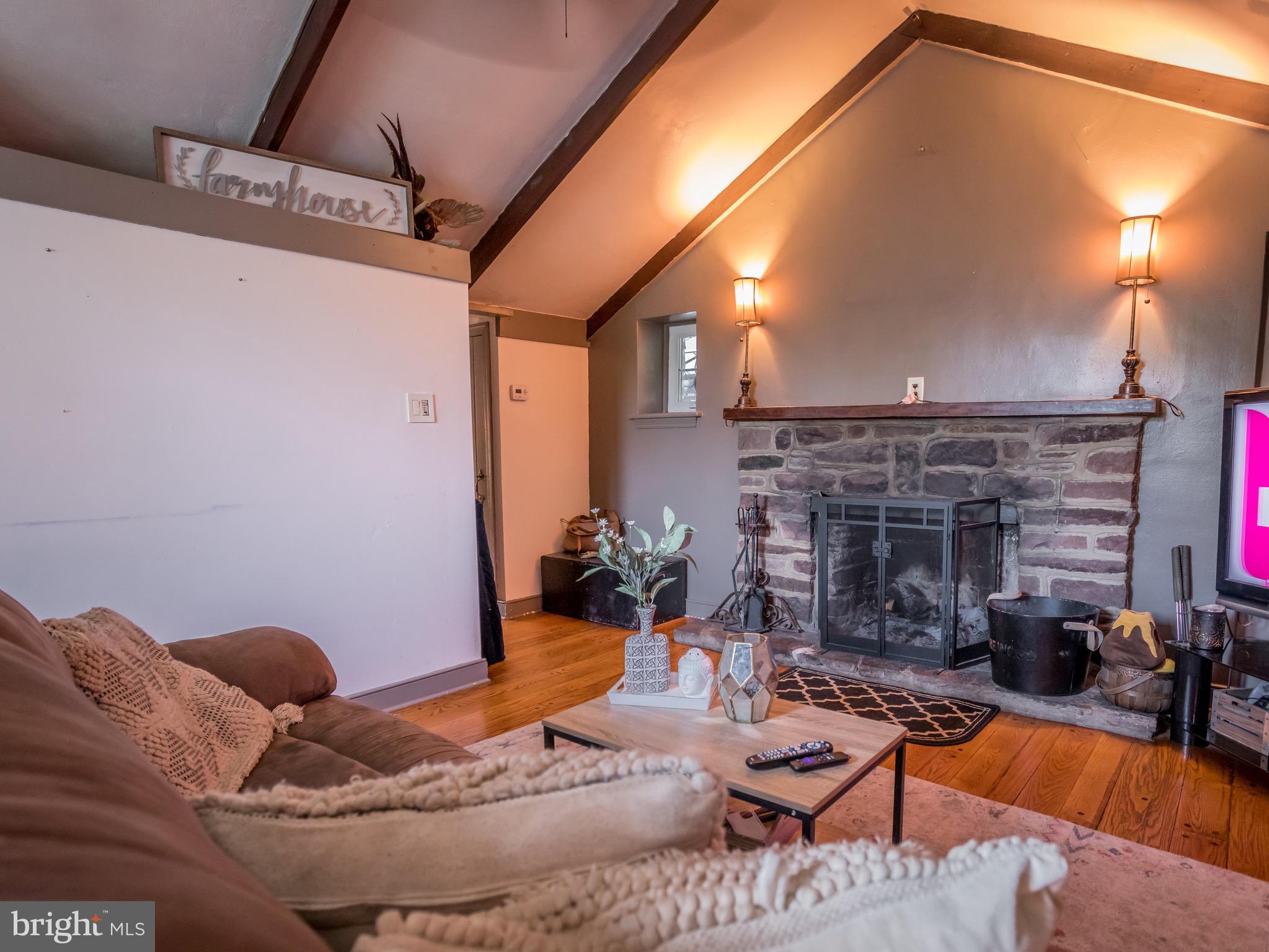 2755 Walton Road Jamison, PA 18929 - Photo 50 of 62 CARRIAGE HOUSE LIVING ROOM