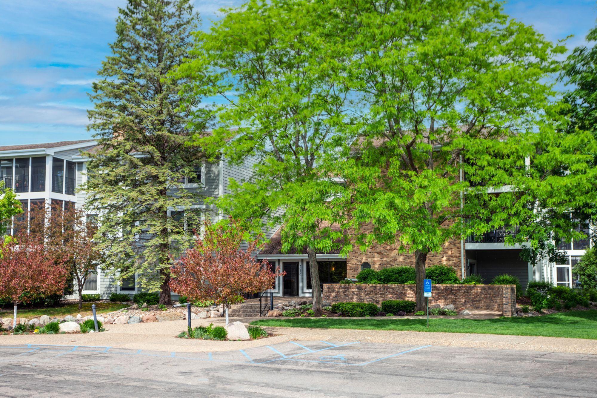 3020 St Albans Mill Road, Unit 309 Minnetonka, MN 55305 - Photo 1 of 41 Gallery Image 1