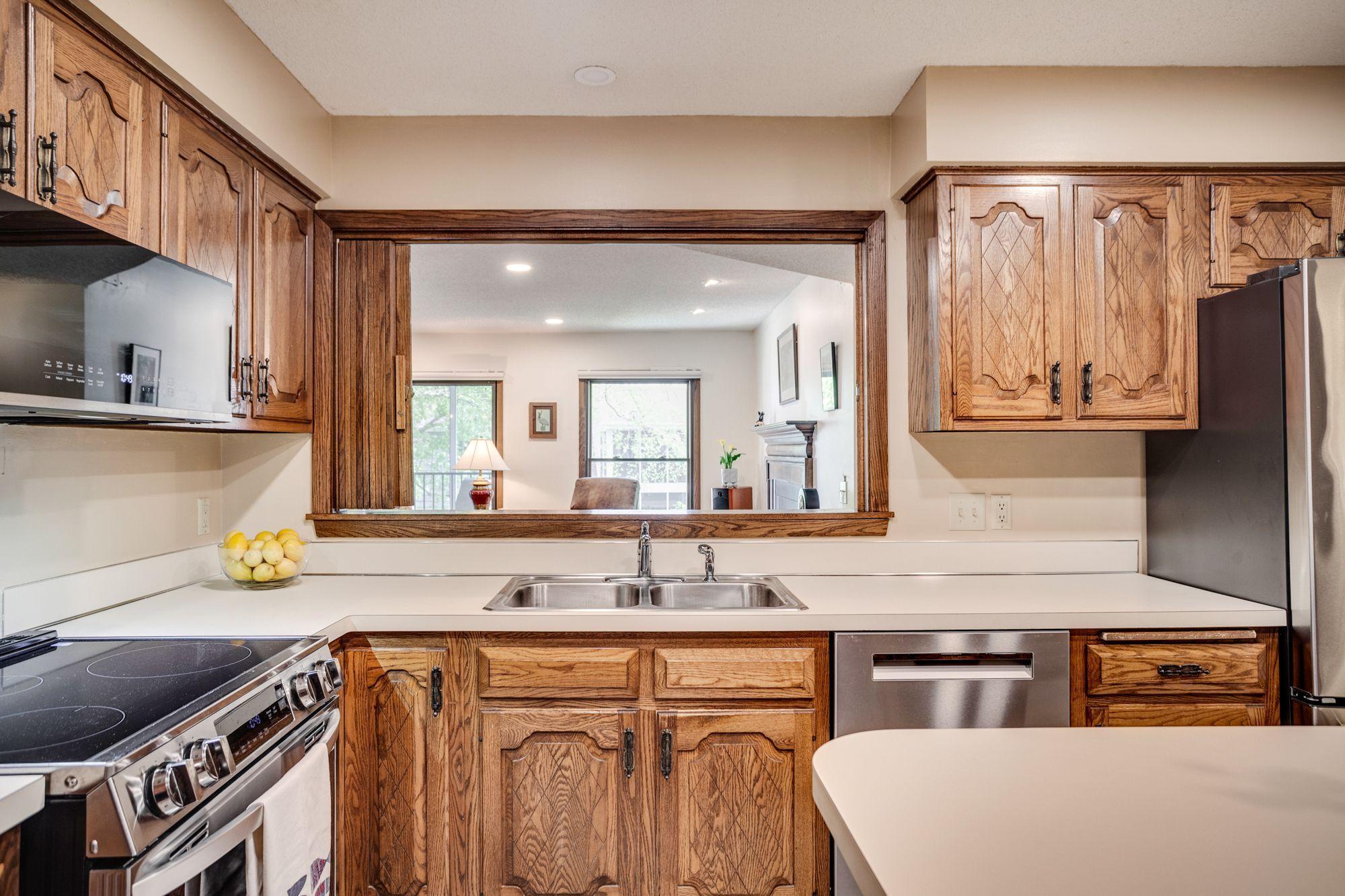 3020 St Albans Mill Road, Unit 309 Minnetonka, MN 55305 - Photo 14 of 41 Gallery Image 14