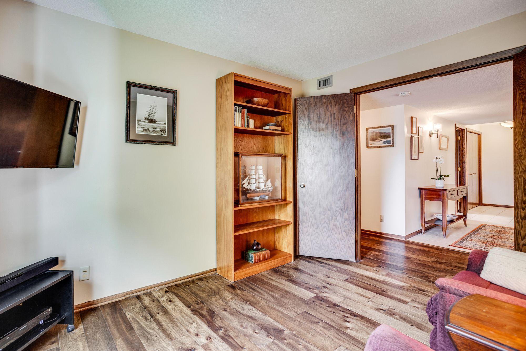3020 St Albans Mill Road, Unit 309 Minnetonka, MN 55305 - Photo 29 of 41 Gallery Image 29