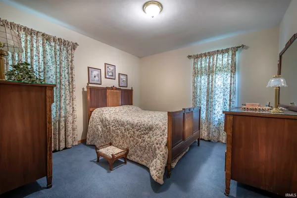 $289,000 | 207 Lincoln Highway West, New Haven, IN 46774