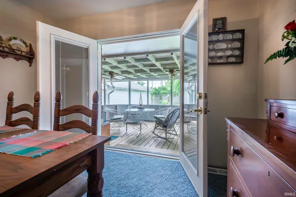 $289,000 | 207 Lincoln Highway West, New Haven, IN 46774