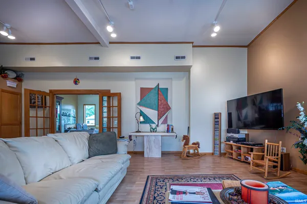 $289,000 | 207 Lincoln Highway West, New Haven, IN 46774