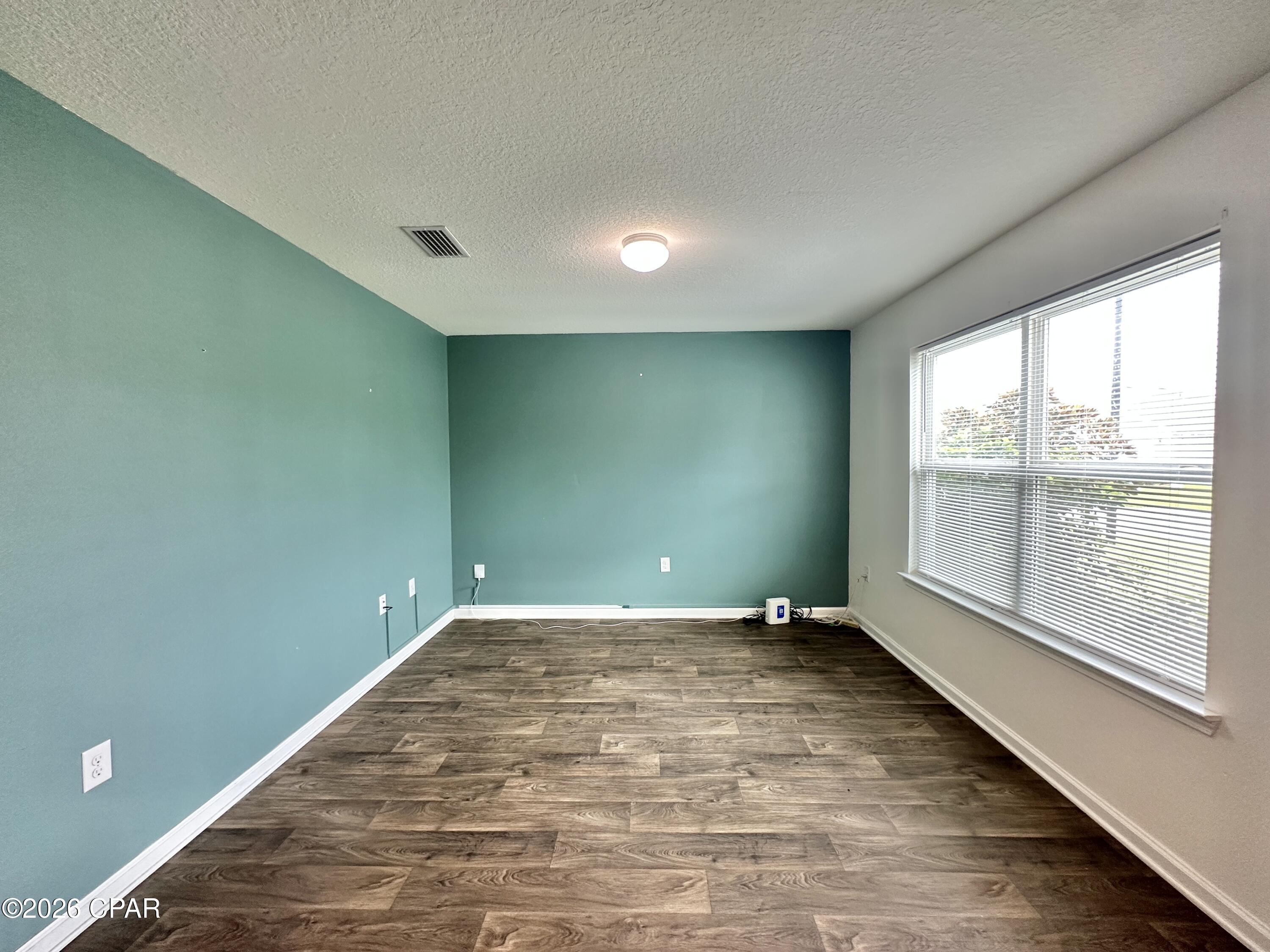 109 Merrion Road Southport, FL 32409 - Photo 3 of 38