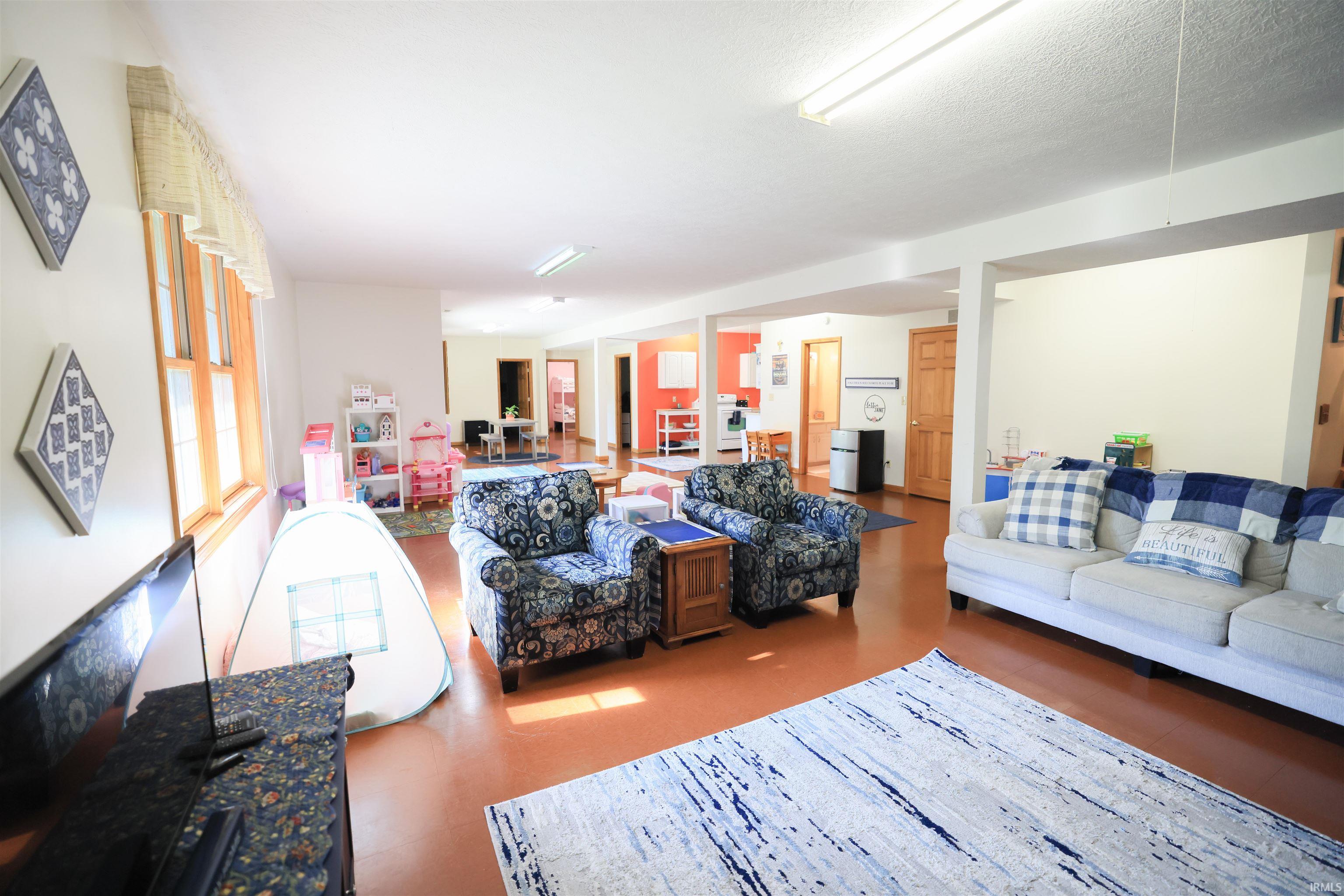744 Chapman Road Spencer, IN 47460 - Photo 20 of 36 Gallery Image 20