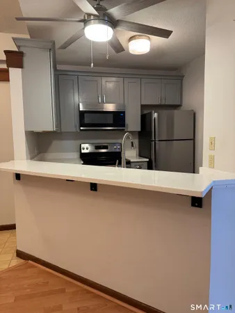 $2,100 | 146 High Street, Unit 310, Milford, CT 06460