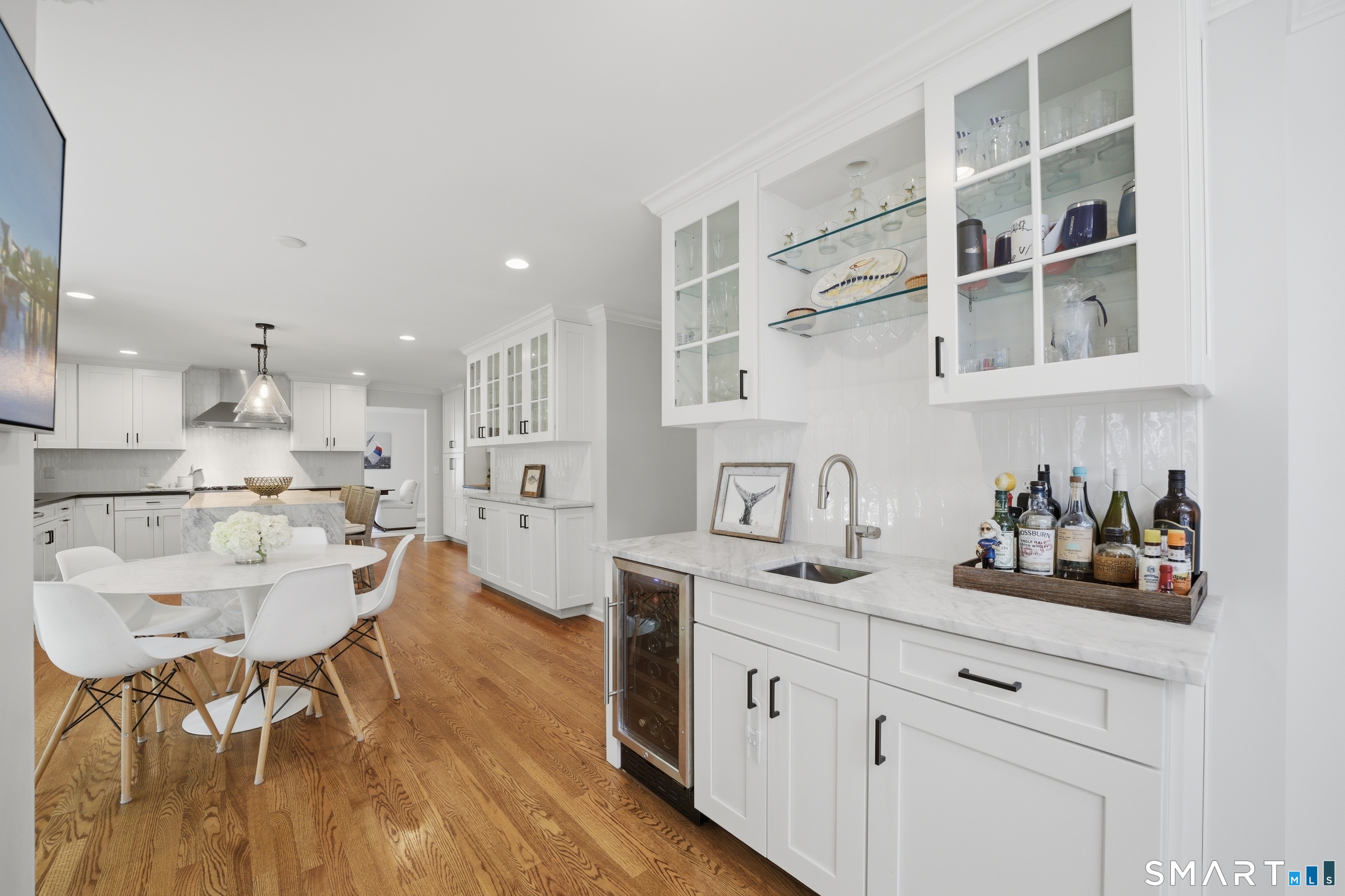 201 Middlesex Road Darien, CT 06820 - Photo 8 of 39