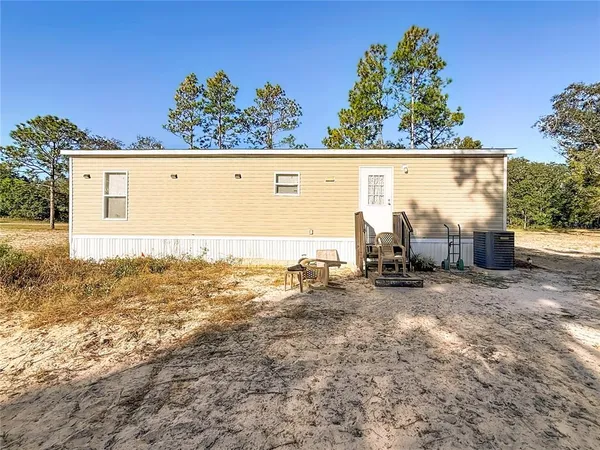 a view of a outdoor space