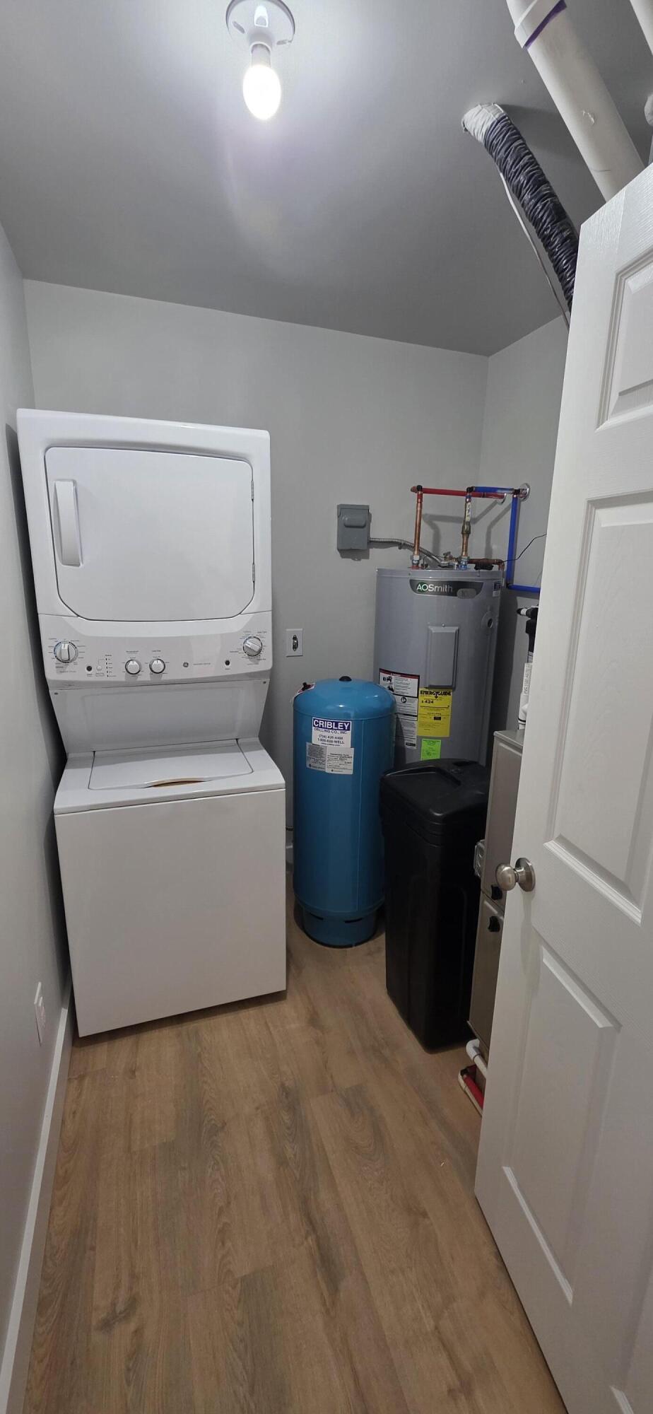 2975 East Valley Road Adrian, MI 49221 - Photo 25 of 28 Utility / Laundry Room