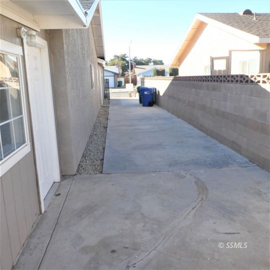 1242 North Mono Court Ridgecrest, CA 93555 - Photo 14 of 26 Gallery Image 14