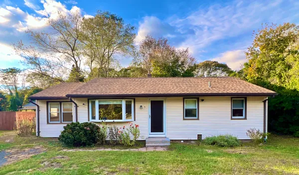 $449,999 | 5 Sunrise Avenue, Old Saybrook, CT 06475
