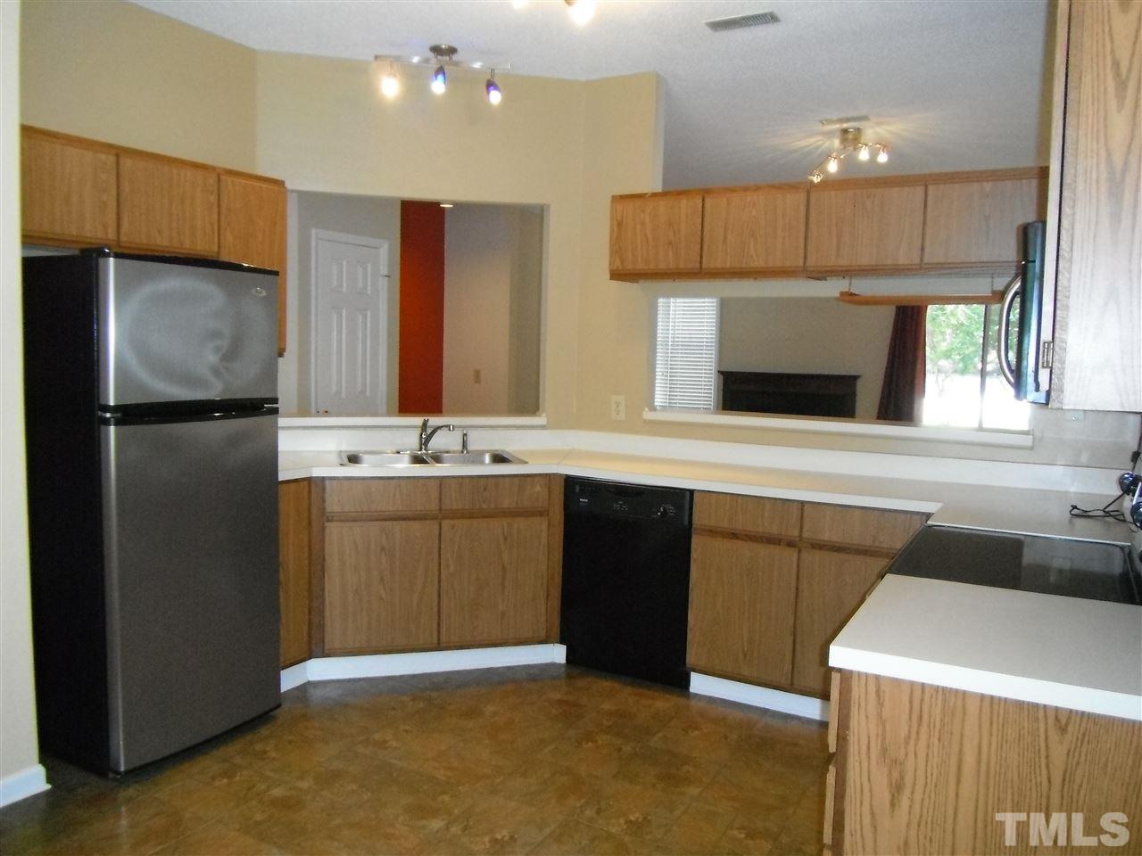 6020 Winterpointe Lane, Unit 103 Raleigh, NC 27606 - Photo 9 of 23 Gallery Image 9