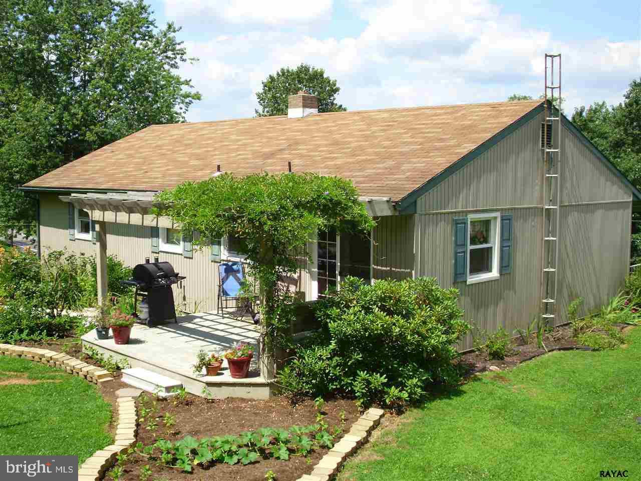 425 Days Mill Road York, PA 17403 - Photo 3 of 20 Gallery Image 3