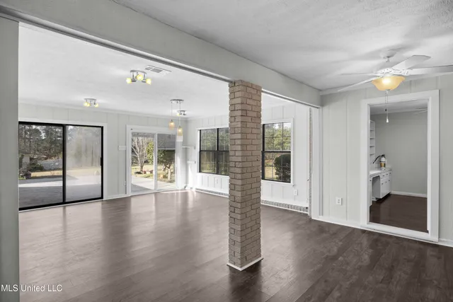 $250,000 | 5039 Forest Hill Road, Byram, MS 39272