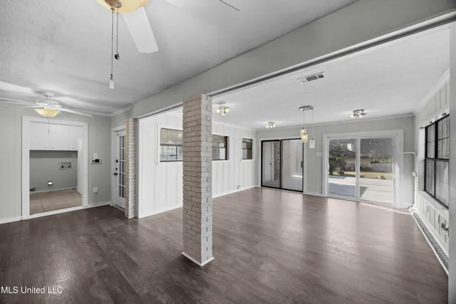 $250,000 | 5039 Forest Hill Road, Byram, MS 39272