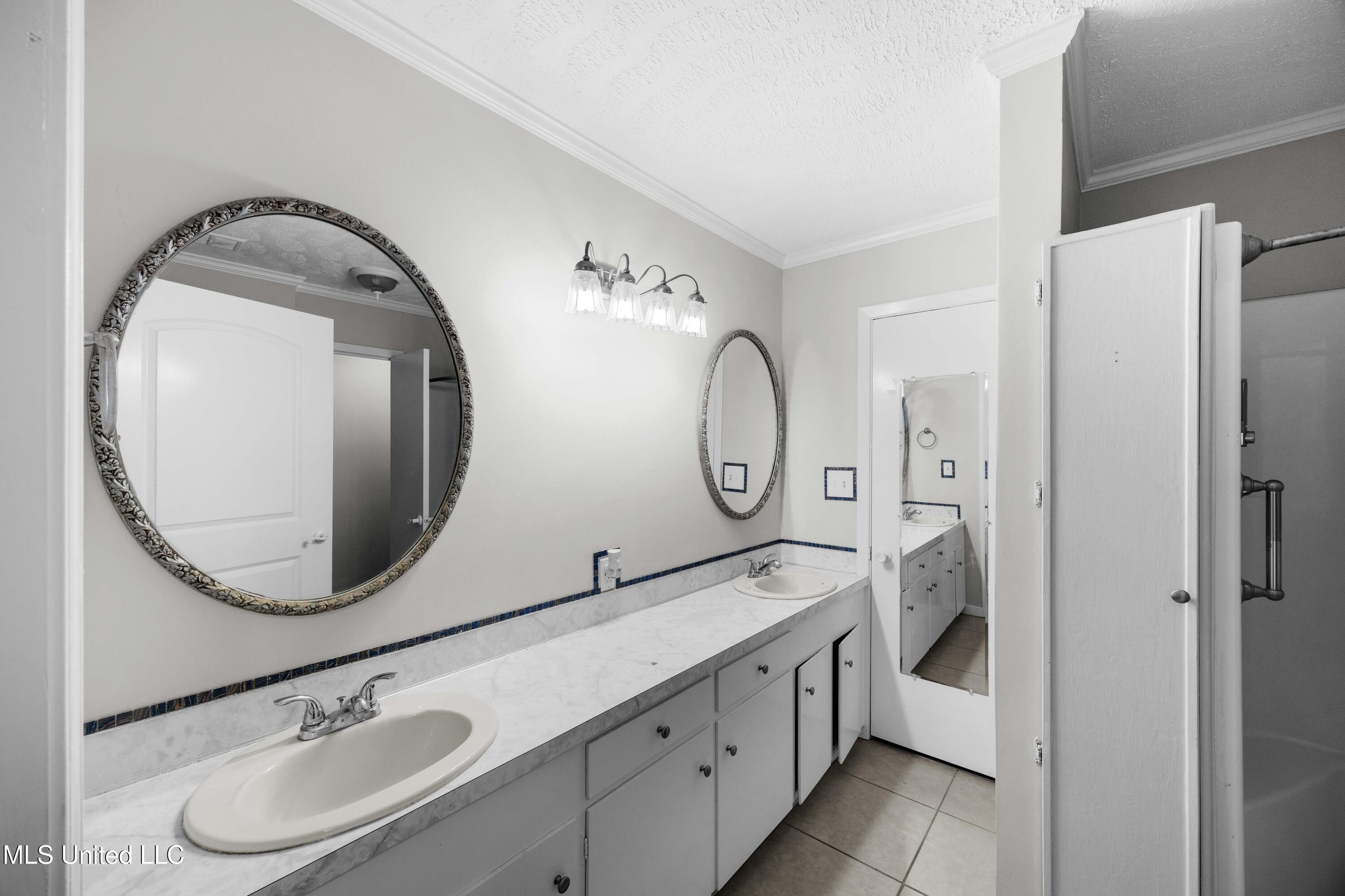 5039 Forest Hill Road Byram, MS 39272 - Photo 28 of 38 EOSR1942