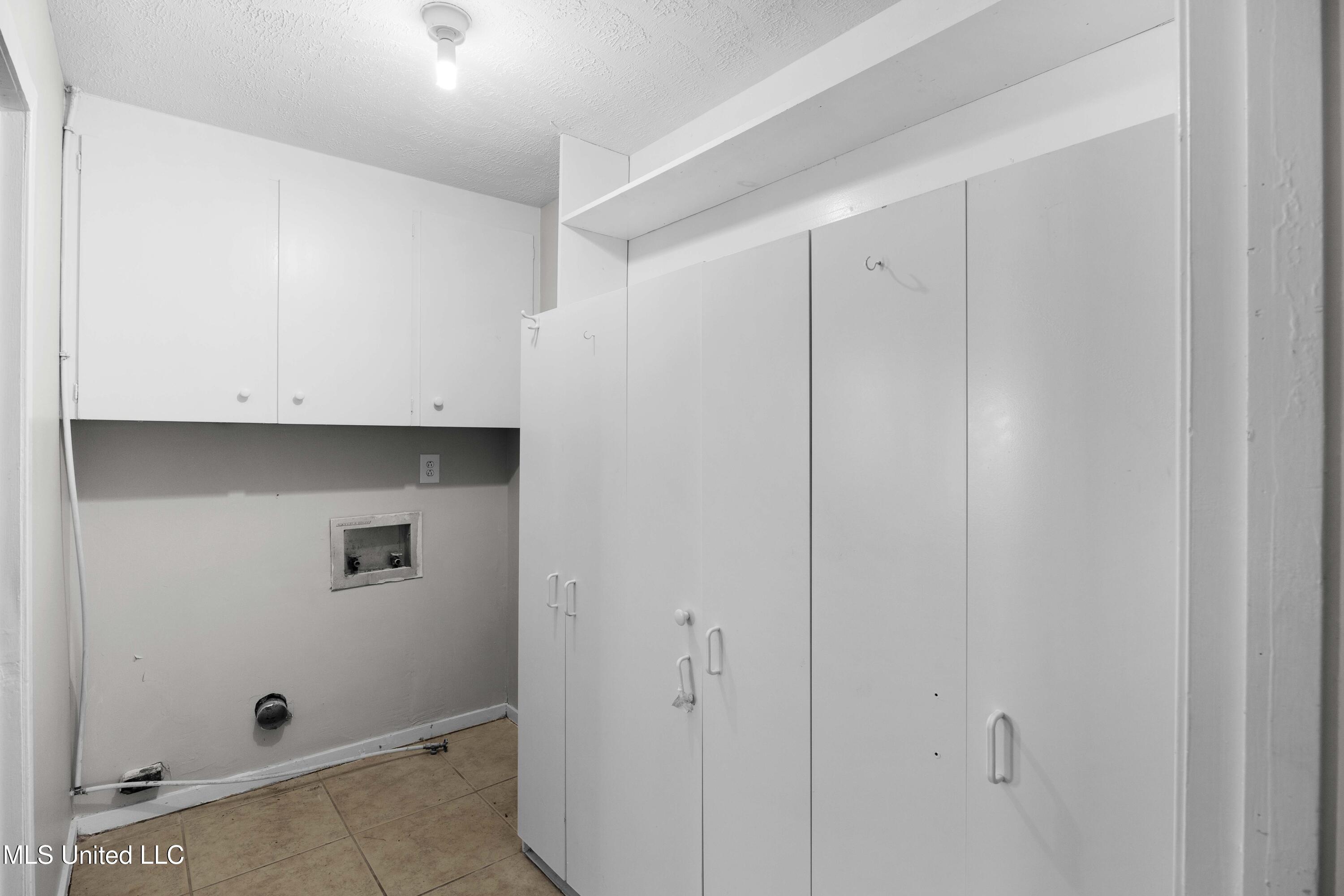 5039 Forest Hill Road Byram, MS 39272 - Photo 35 of 38 EOSR1978