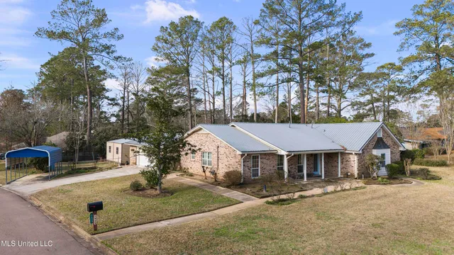 $250,000 | 5039 Forest Hill Road, Byram, MS 39272
