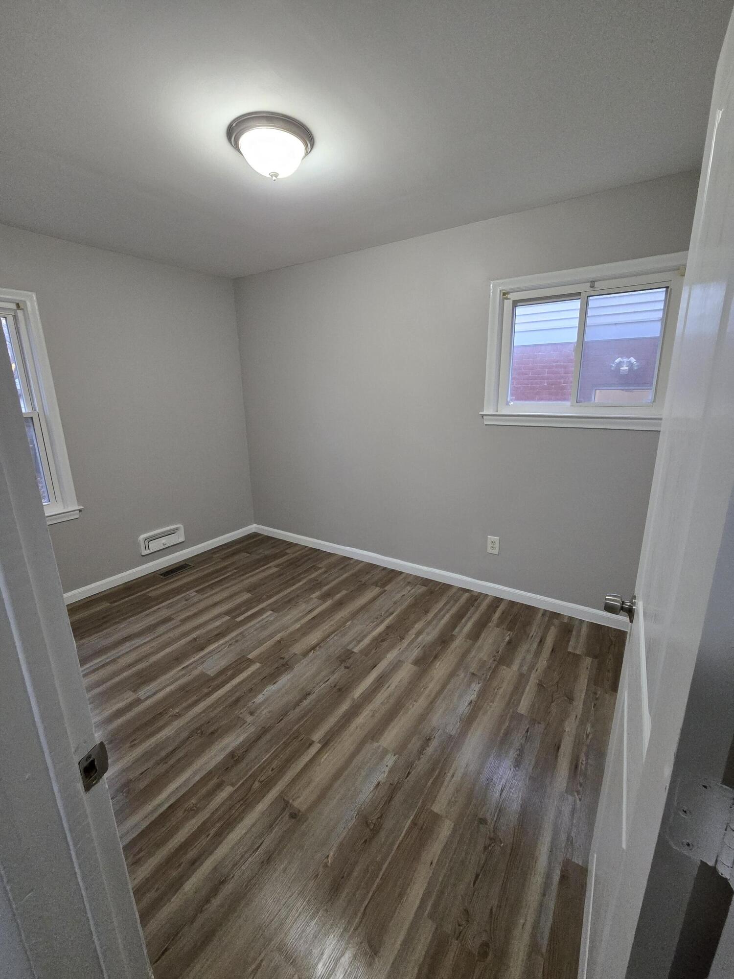 323 Amherst Street Inkster, MI 48141 - Photo 14 of 26 Bedroom 2