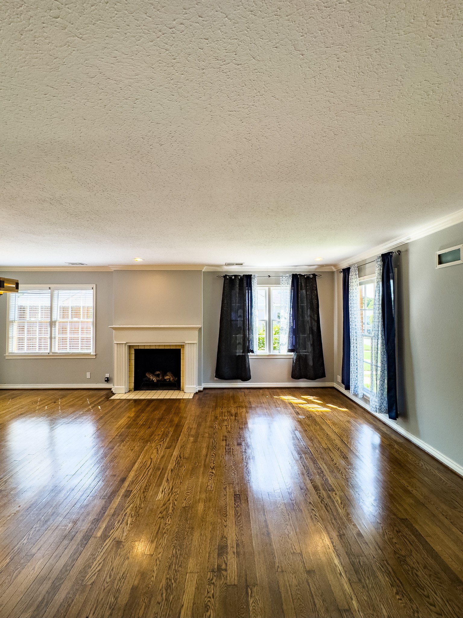 2222 Carnes Street Dallas, TX 75208 - Photo 16 of 50