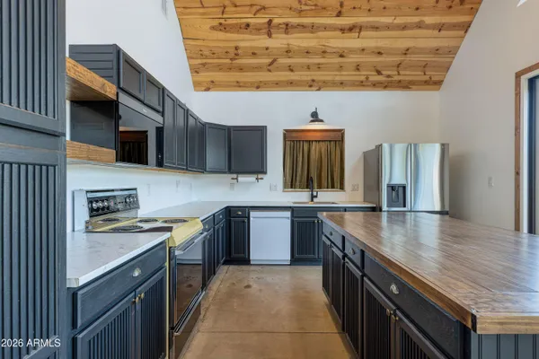 $765,000 | 124 County Road, Show Low, AZ 85901