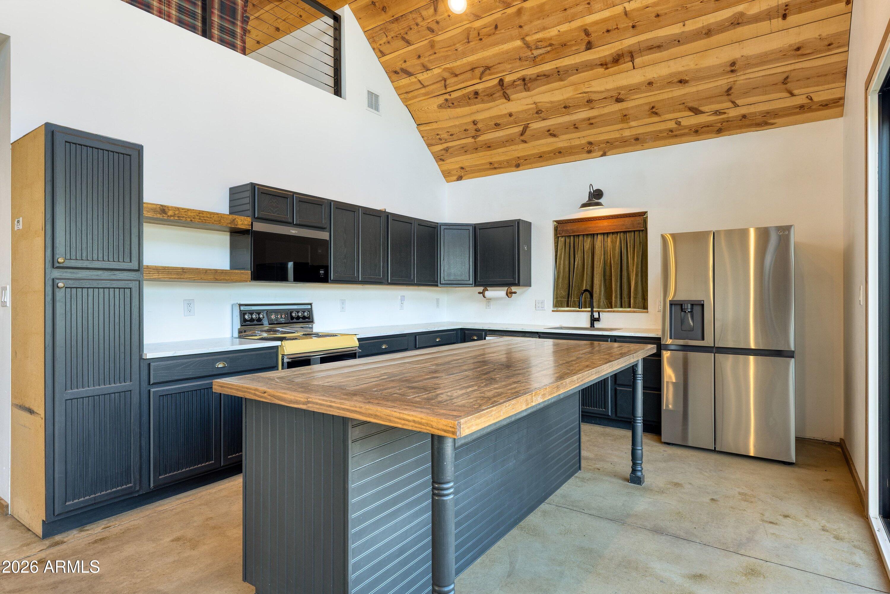 124 County Road Show Low, AZ 85901 - Photo 7 of 37 124 County Road N3077