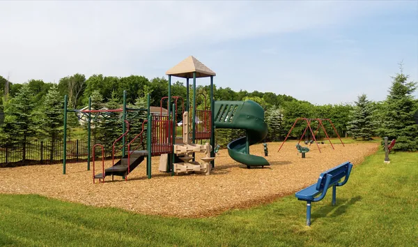 $289,900 | 1877 North Kenwyck Drive, Ypsilanti, MI 48198