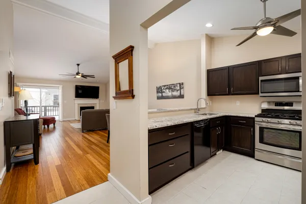 $289,900 | 1877 North Kenwyck Drive, Ypsilanti, MI 48198