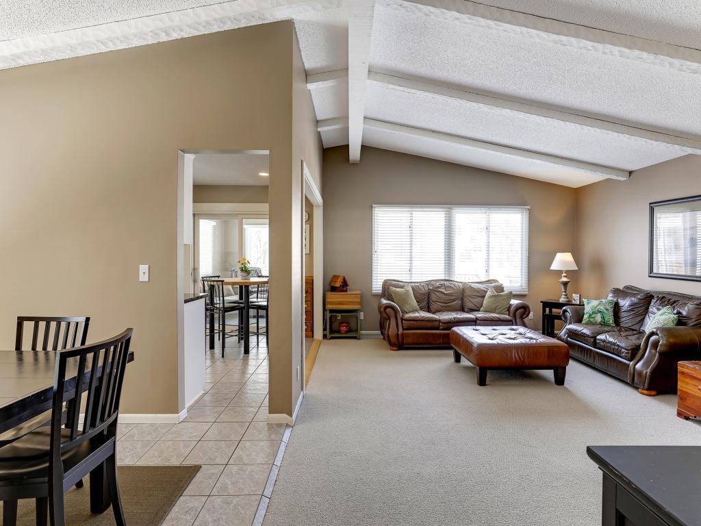 9973 Dakota Road Bloomington, MN 55438 - Photo 3 of 18