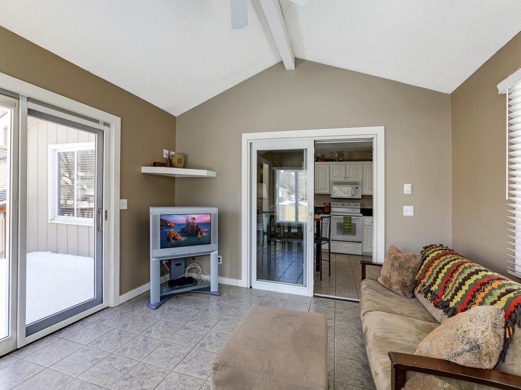 9973 Dakota Road Bloomington, MN 55438 - Photo 8 of 18