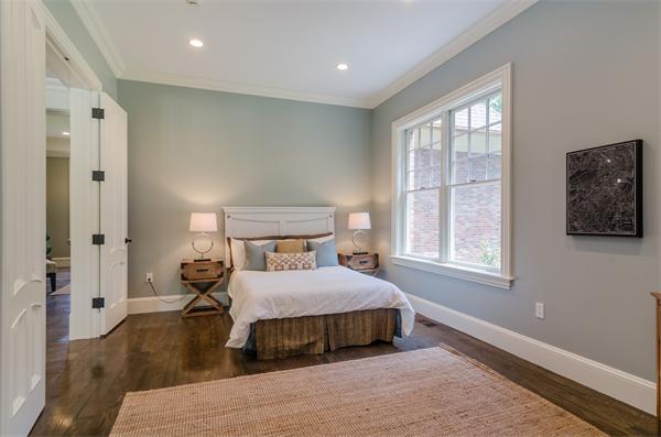 10 Lyman Road Brookline, MA 02467 - Photo 17 of 30