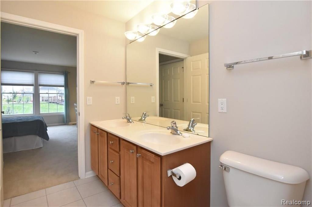 2335 Andover Boulevard Rochester, MI 48306 - Photo 31 of 38