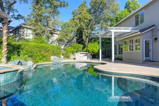 $1,299,000 | 130 Eagleton Court, Granite Bay, CA 95746