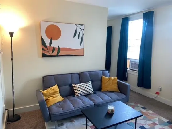 $1,475 | 63 Brook Street, Unit 4, Manchester, NH 03104