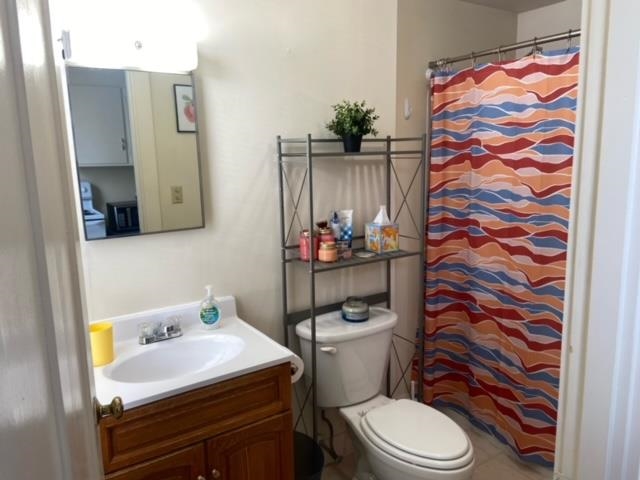 63 Brook Street, Unit 4 Manchester, NH 03104 - Photo 3 of 5