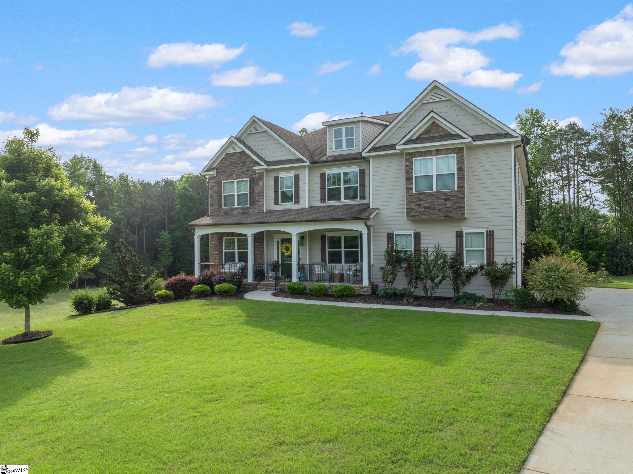 128 Ridgewater Court Fountain Inn, SC 29644 - Photo 2 of 36