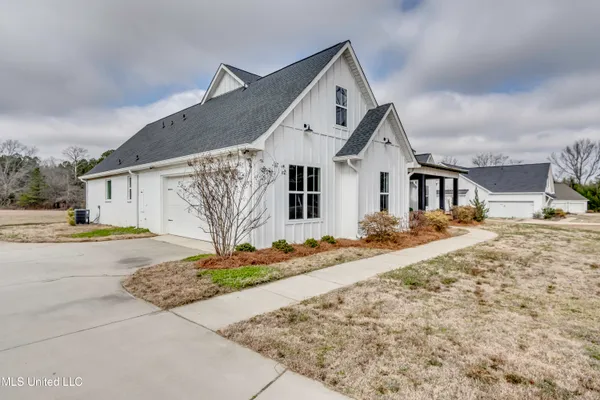 $615,000 | 158 Harrell Road, Pelahatchie, MS 39145