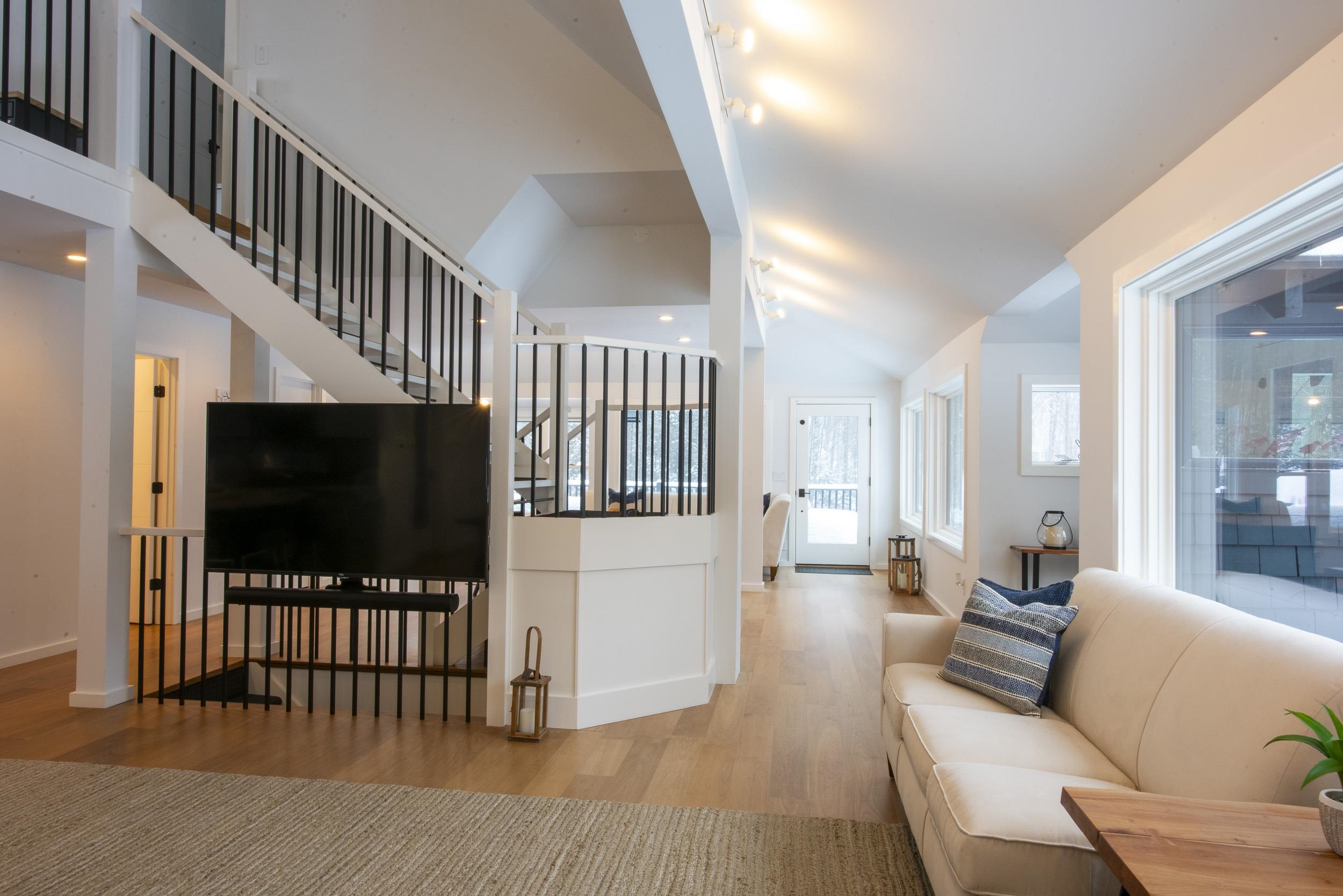 903 Old County Road Cavendish, VT 05142 - Photo 14 of 57